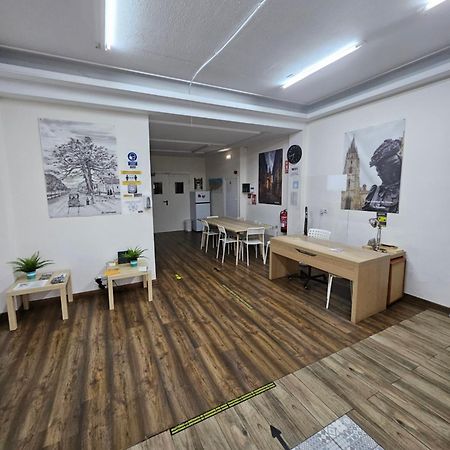 Albergue Turistico La Peregrina اوفيدو المظهر الخارجي الصورة